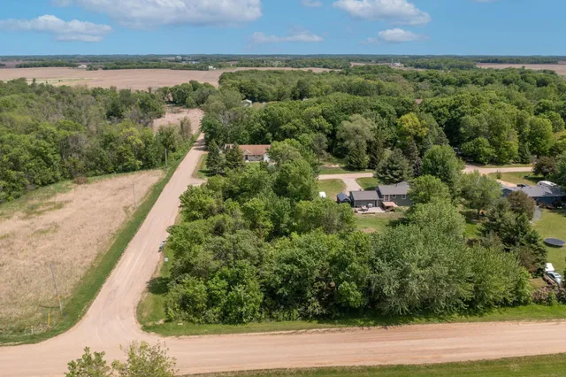 $60,000 | Xxx Woodview Lane, Le Center, MN 56057