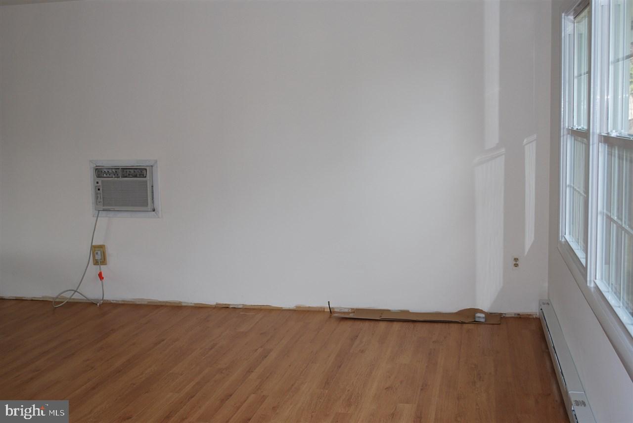 11 Hilltop Road Boiling Springs, PA 17007 - Photo 8 of 23 Gallery Image 8