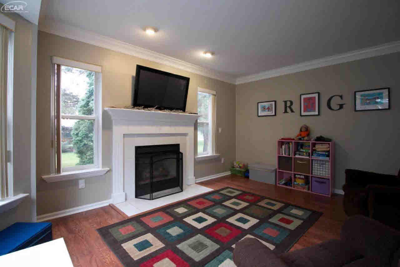 5220 Lobdell Road Fenton, MI 48430 - Photo 16 of 44 21222028-15.JPG