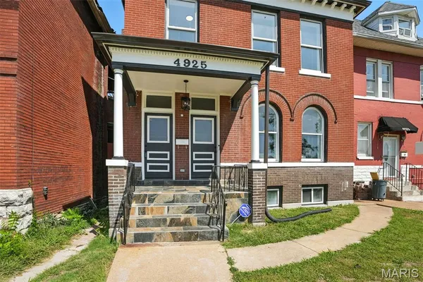 $299,000 | 4925 Fountain Avenue, St. Louis, MO 63113