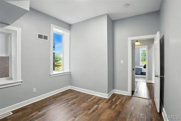 $299,000 | 4925 Fountain Avenue, St. Louis, MO 63113