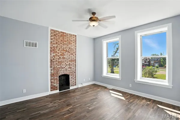 $299,000 | 4925 Fountain Avenue, St. Louis, MO 63113