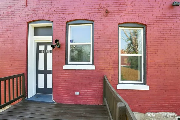 $299,000 | 4925 Fountain Avenue, St. Louis, MO 63113