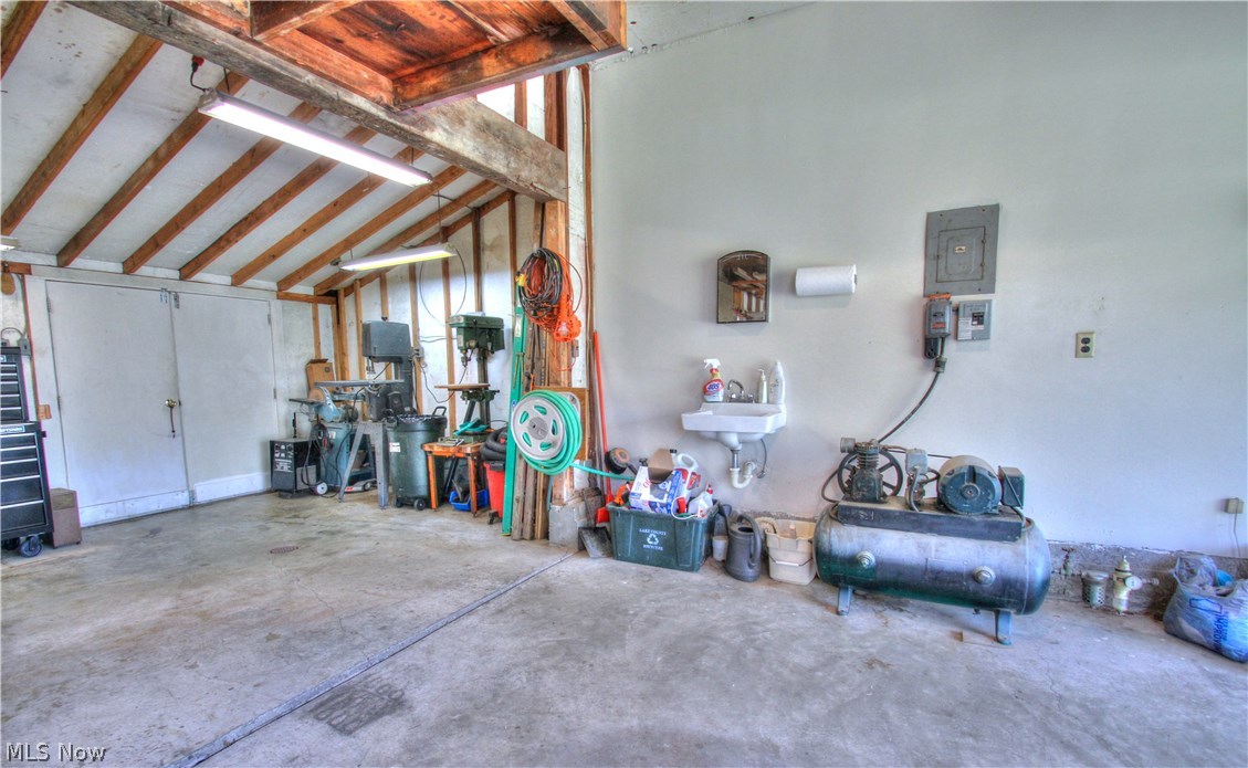 29764 Arthur Road Wickliffe, OH 44092 - Photo 28 of 32 Gallery Image 28
