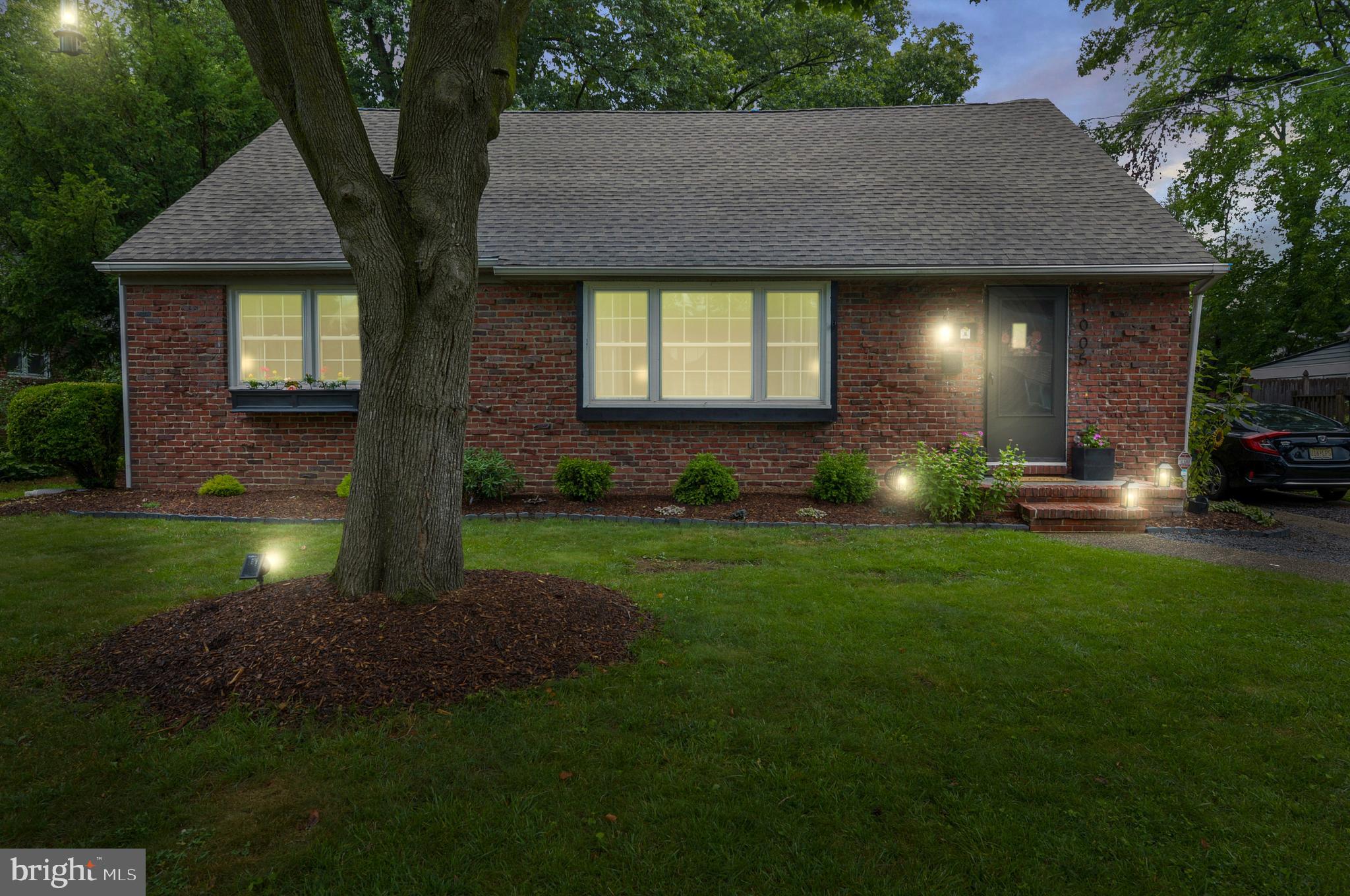 1005 Oakwood Road Haddonfield, NJ 08033 - Photo 2 of 35