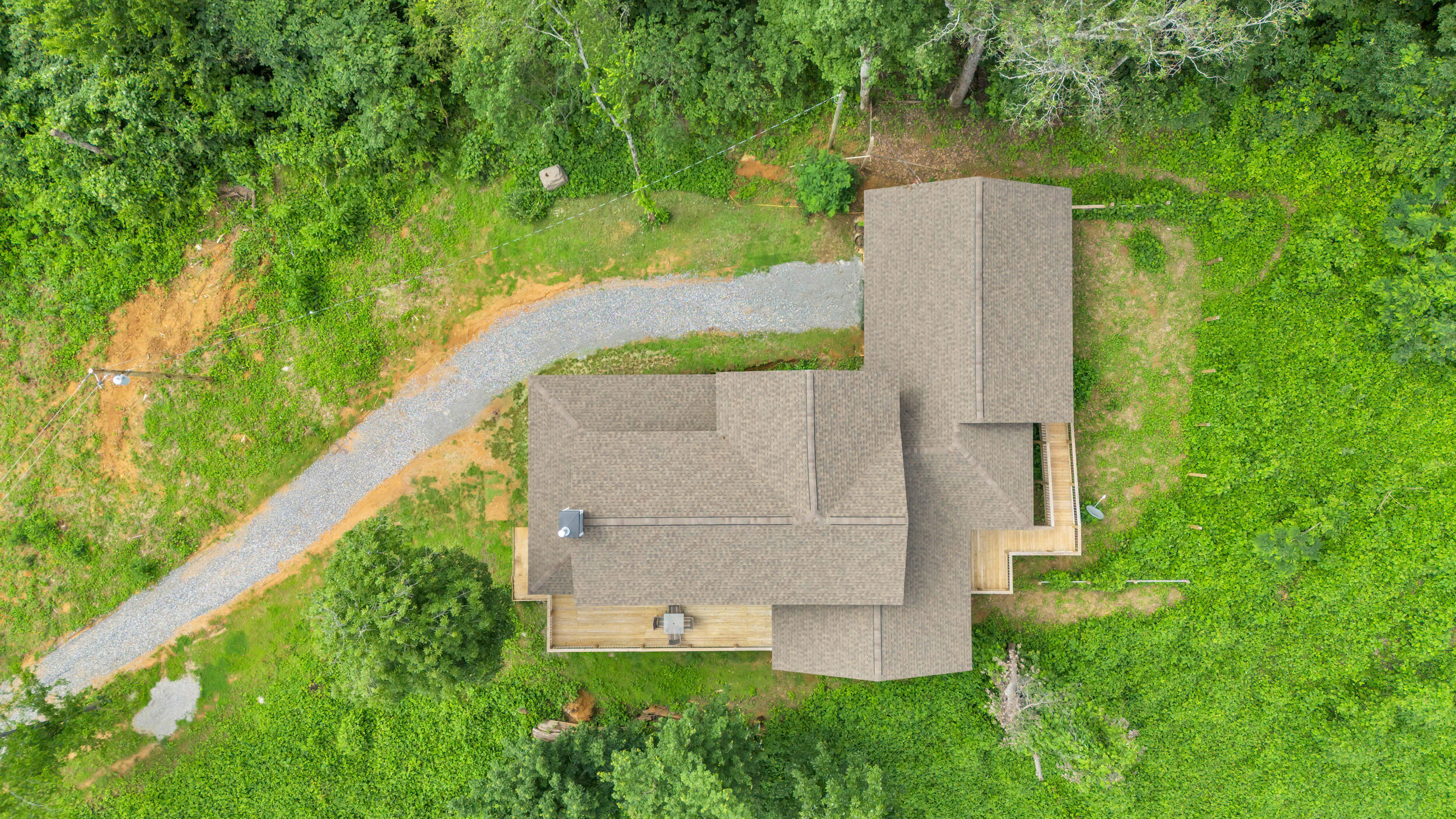 246 County Road 655 Riceville, TN 37370 - Photo 2 of 55 246 co rd 655-36