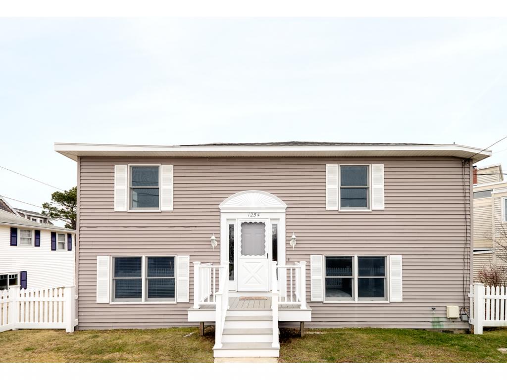 1254 Ocean Boulevard Rye, NH 03870 - Photo 3 of 30