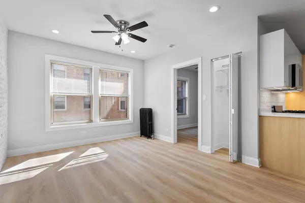 $2,100 | 1633 West Chase Avenue, Unit 1K, Chicago, IL 60626