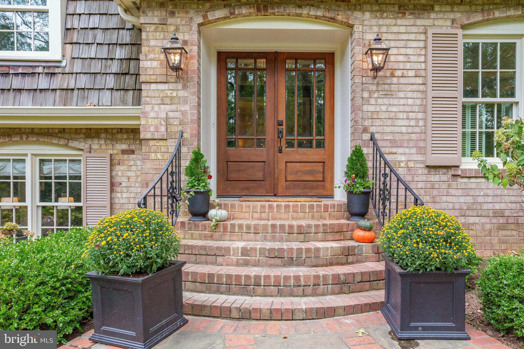 8458 Brook Road McLean, VA 22102 - Photo 5 of 77 Gallery Image 5