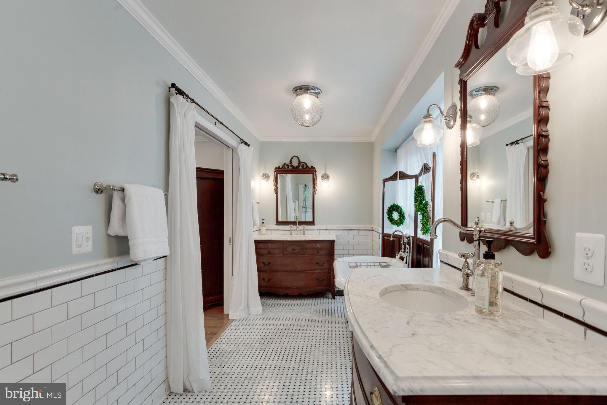 8458 Brook Road McLean, VA 22102 - Photo 46 of 77 Gallery Image 46