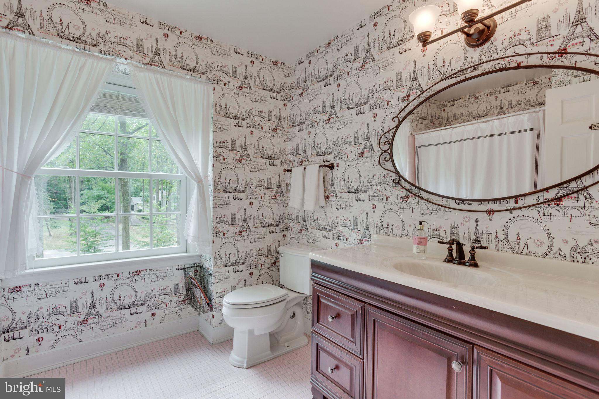 8458 Brook Road McLean, VA 22102 - Photo 49 of 77 Gallery Image 49