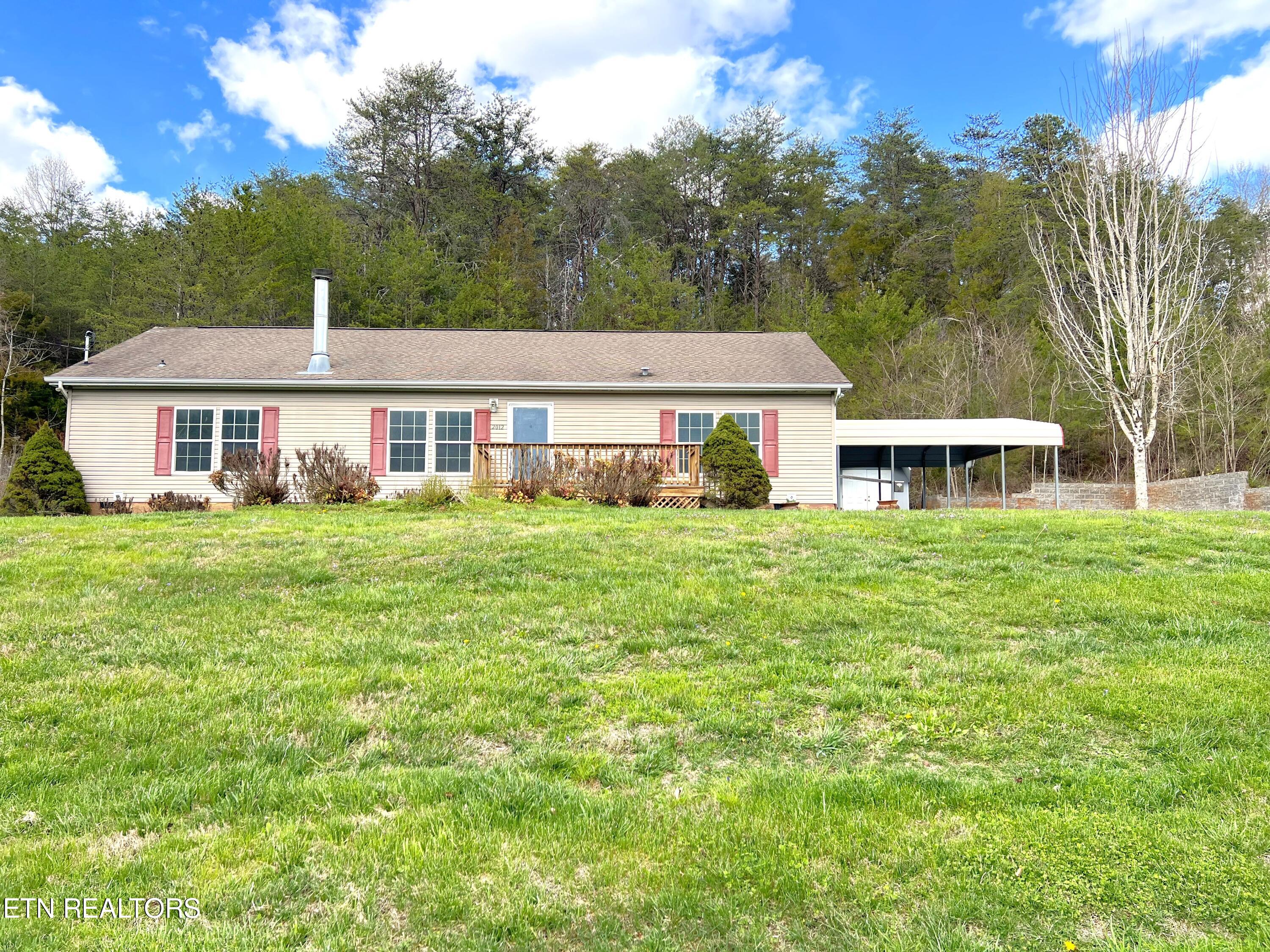 2012 Wayland Road Knoxville, TN 37914 - Photo 1 of 26 front