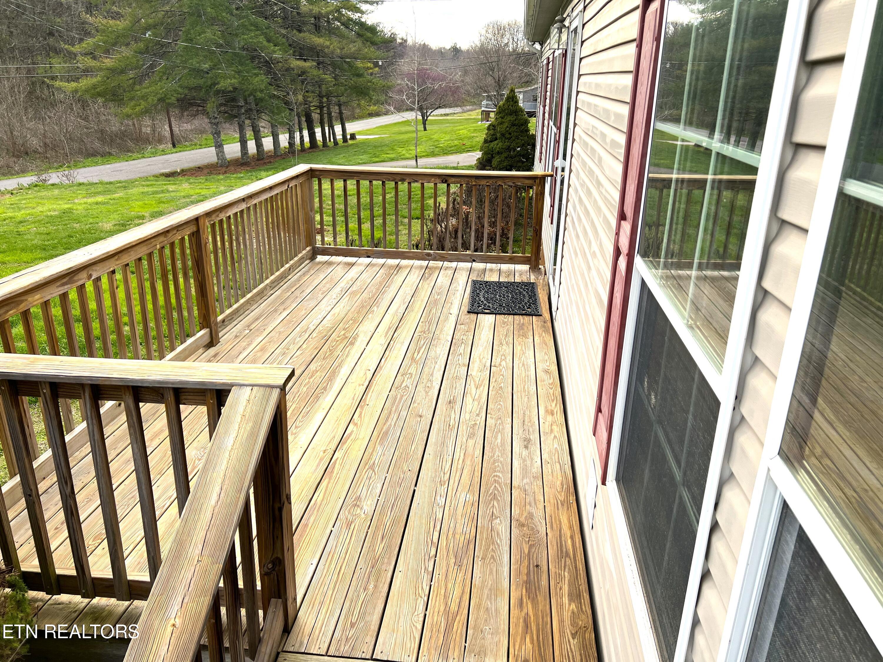 2012 Wayland Road Knoxville, TN 37914 - Photo 12 of 26 front5