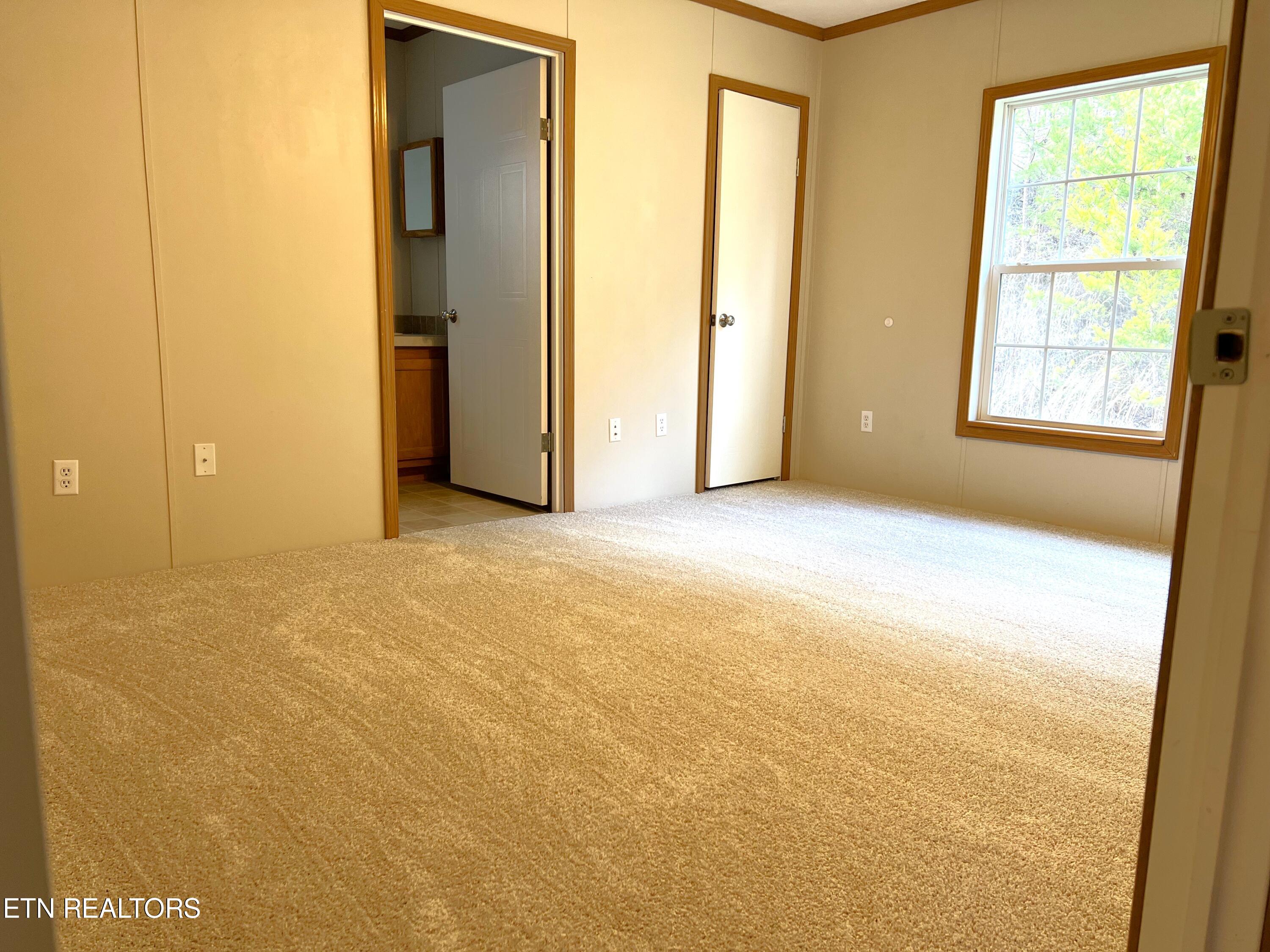 2012 Wayland Road Knoxville, TN 37914 - Photo 17 of 26 front15
