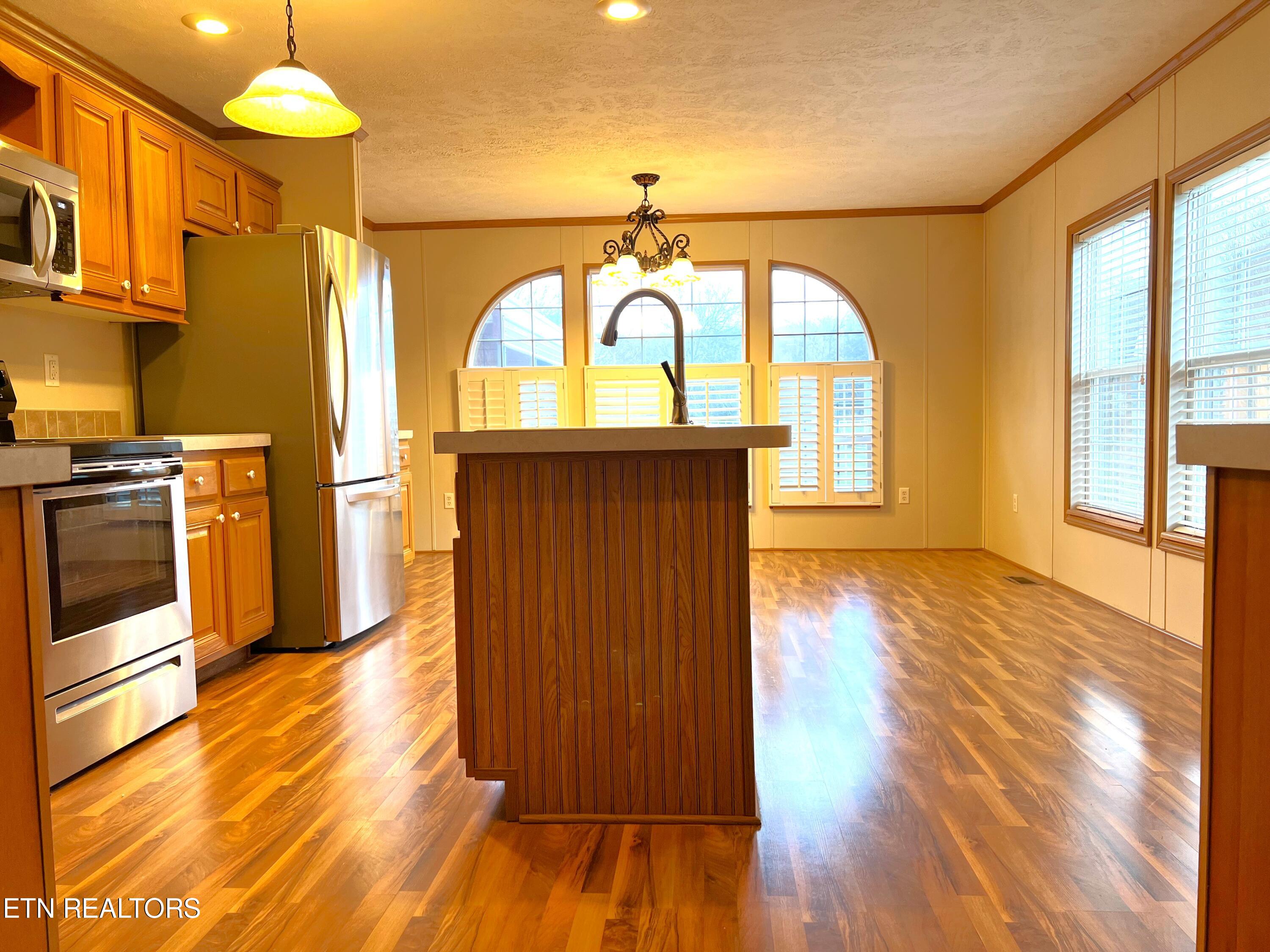 2012 Wayland Road Knoxville, TN 37914 - Photo 5 of 26 front9