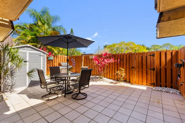 a view of outdoor space yard and patio