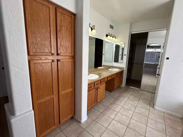 $2,900 | 2665 North 137th Avenue, Goodyear, AZ 85395