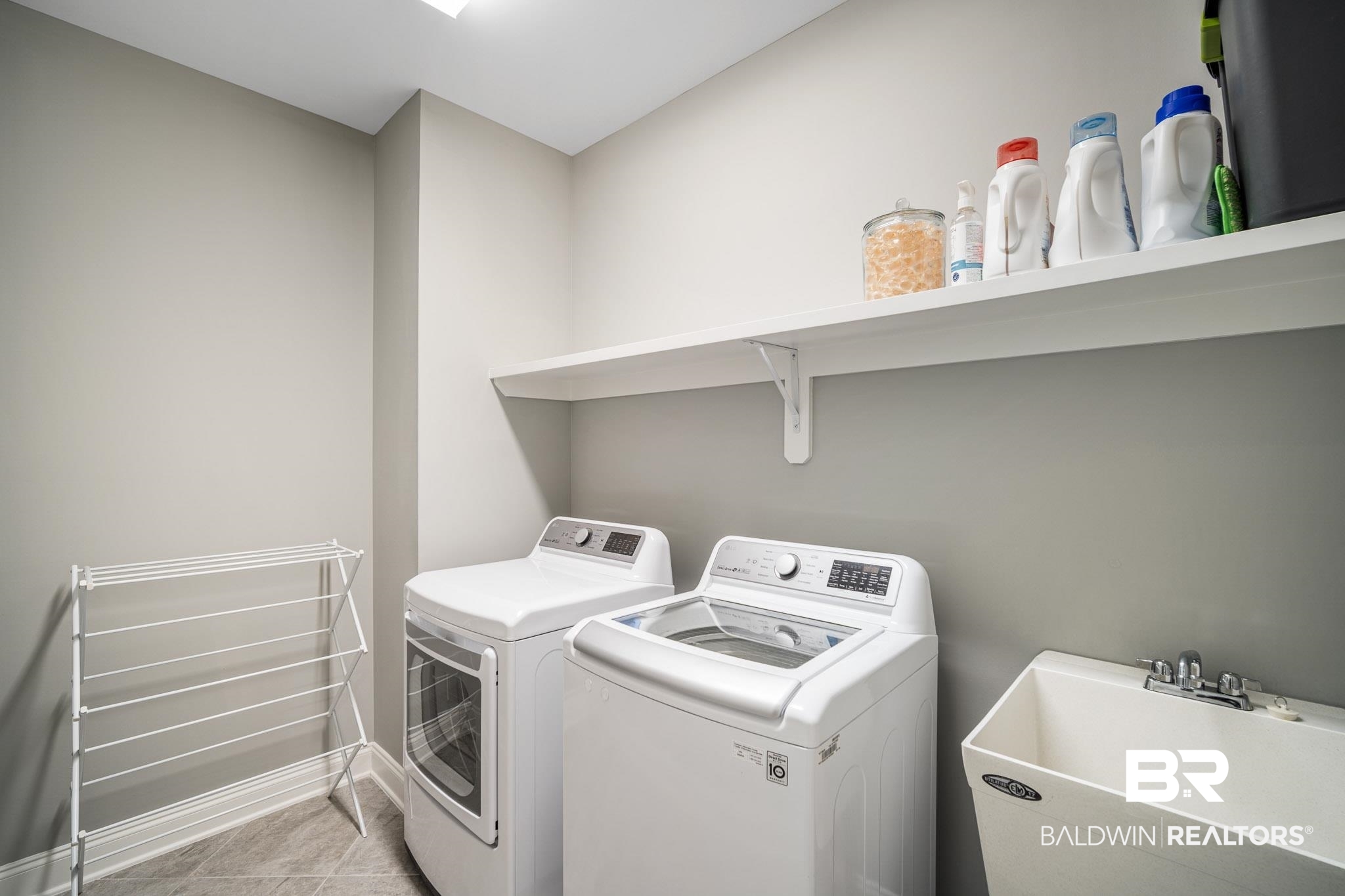 27765 Rhone Drive Daphne, AL 36526 - Photo 16 of 39 Laundry w/sink