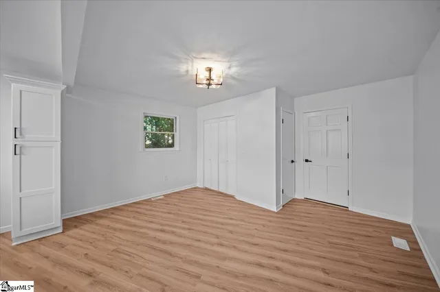 $320,000 | 204 Bristol Court, Anderson, SC 29625