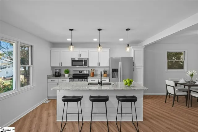 $320,000 | 204 Bristol Court, Anderson, SC 29625