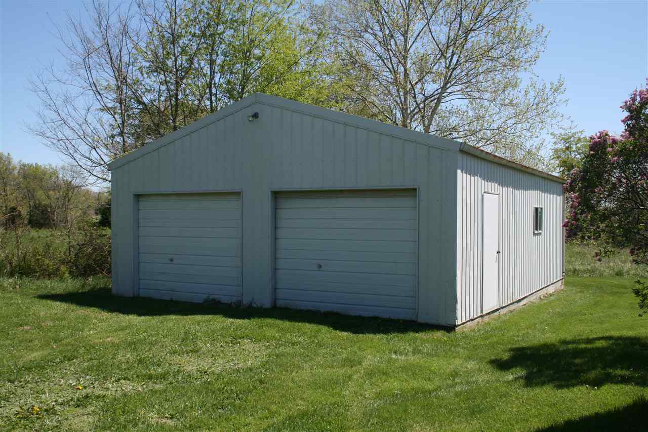6458 Williams Road Bedford, IN 47421 - Photo 2 of 24
