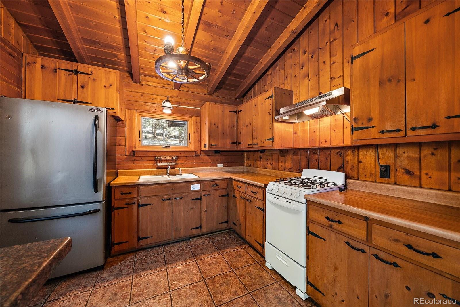 121 Mary Beth Road Evergreen, CO 80439 - Photo 12 of 37 Gallery Image 12