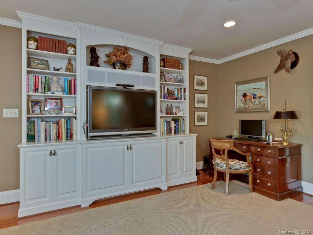 4035 Abingdon Road Charlotte, NC 28211 - Photo 13 of 21 Gallery Image 13