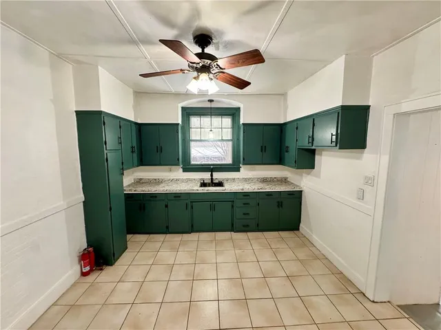 $124,900 | 218 Clifford Avenue, Apollo, PA 15613