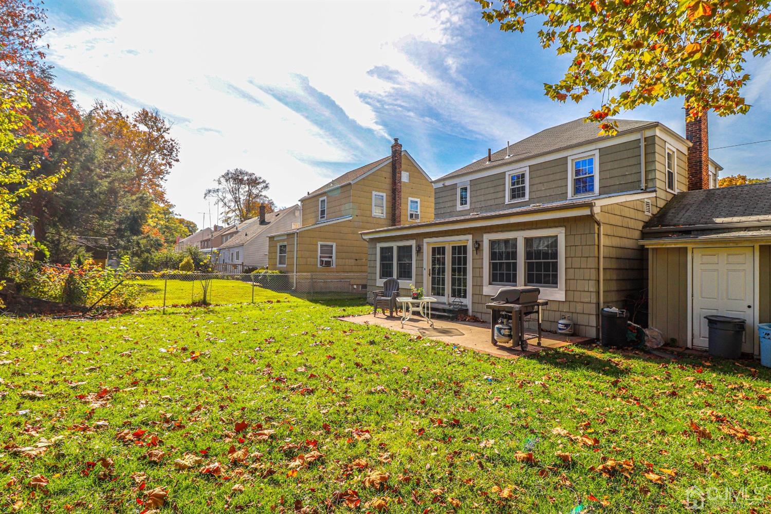 485 Whitewood Road Union, NJ 07083 - Photo 21 of 24 a view of a house with swimming pool and sitting area