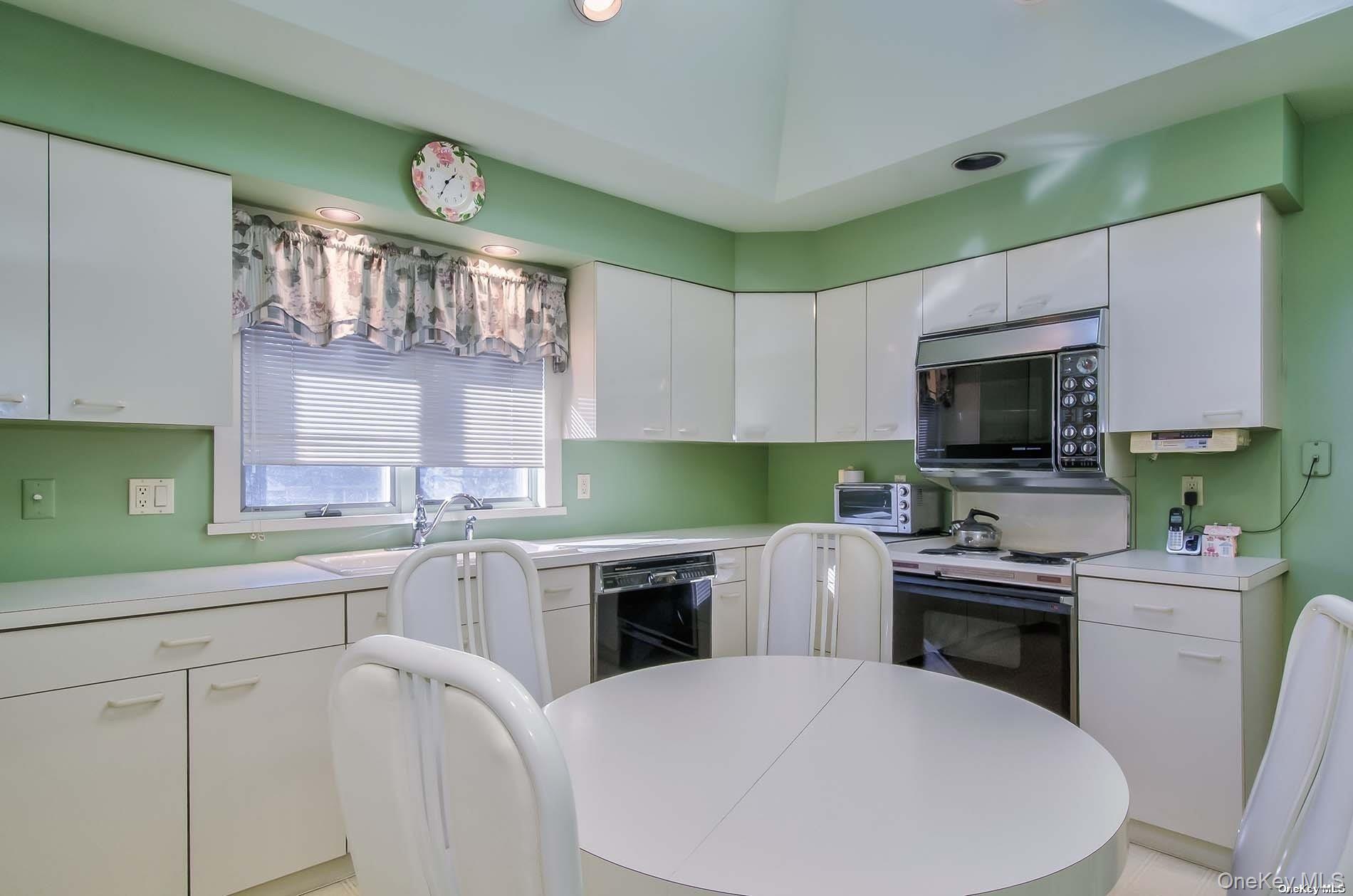 450 Lenox Road Huntington Station, NY 11746 - Photo 3 of 14