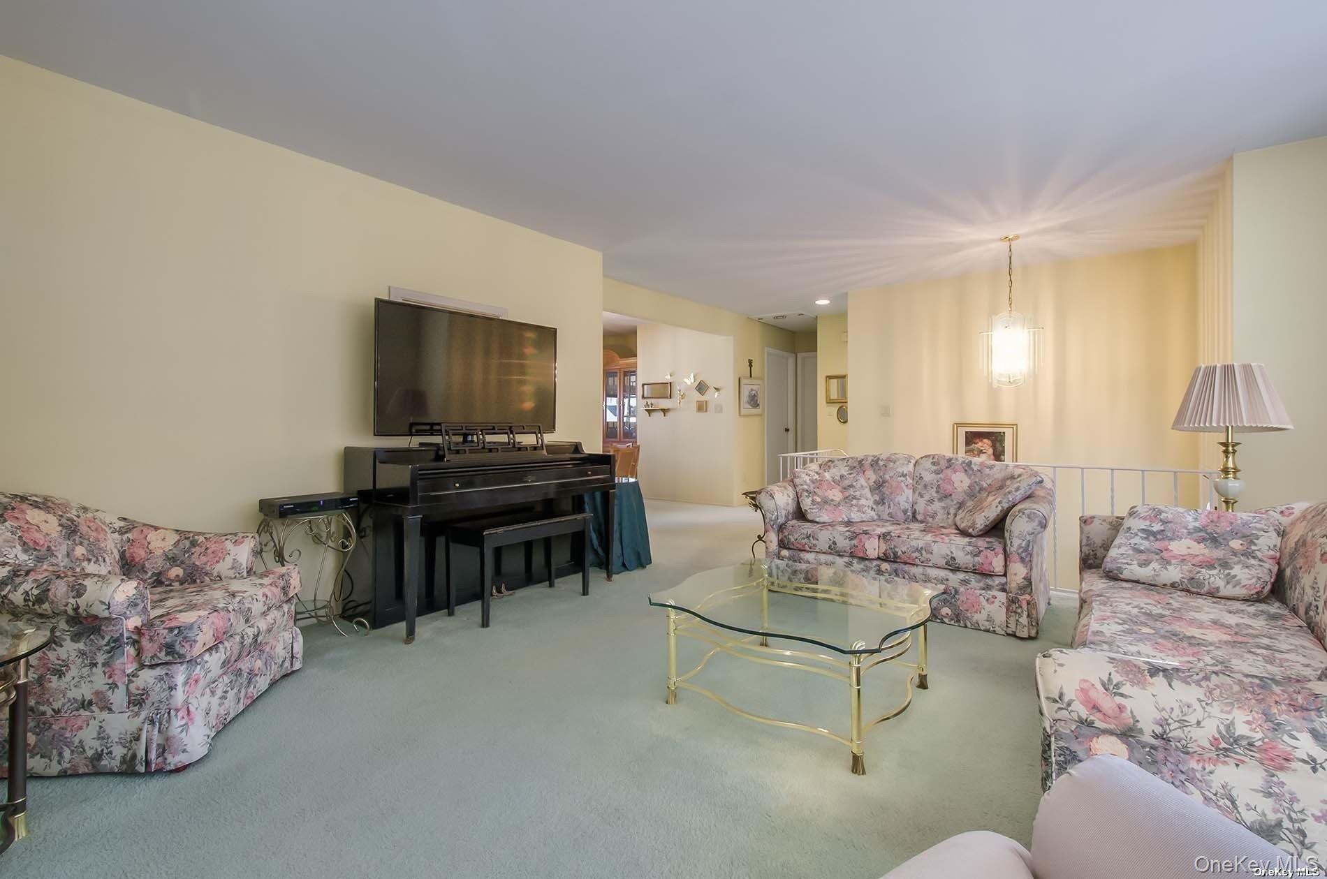 450 Lenox Road Huntington Station, NY 11746 - Photo 10 of 14