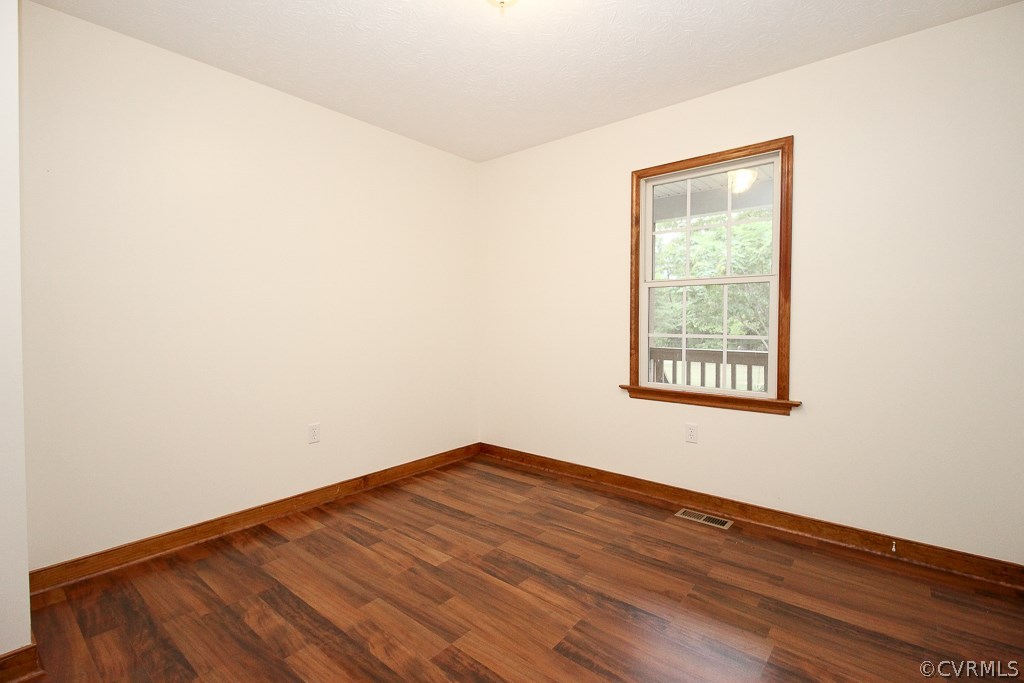 3630 Cabin Point Road Spring Grove, VA 23881 - Photo 23 of 25 Gallery Image 23