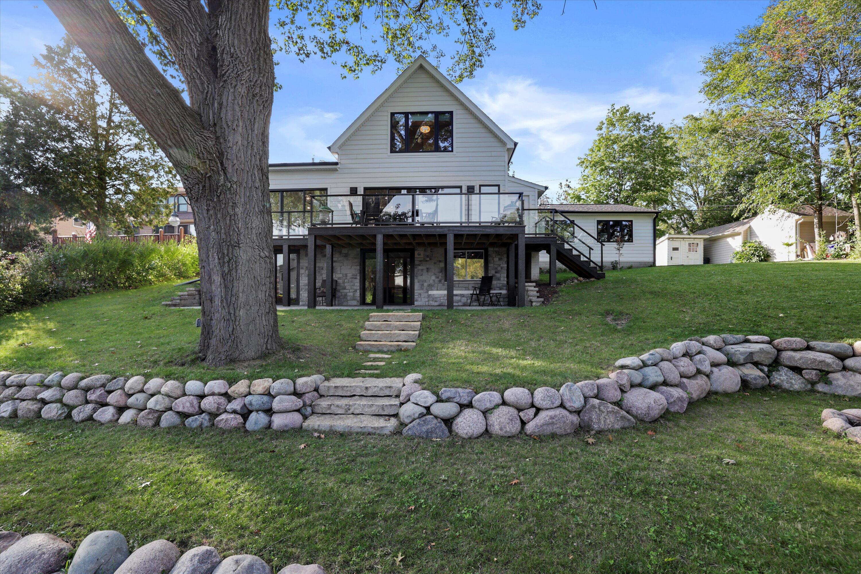 W345N5746 Rd G Oconomowoc, WI 53066 - Photo 12 of 64 Lakeside