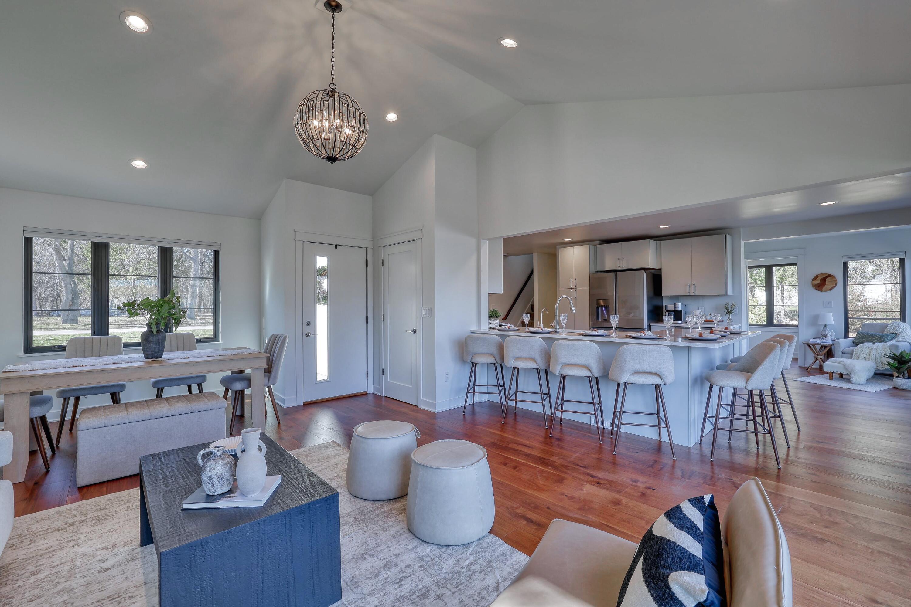 W345N5746 Rd G Oconomowoc, WI 53066 - Photo 15 of 64 Newer Marvin Windows