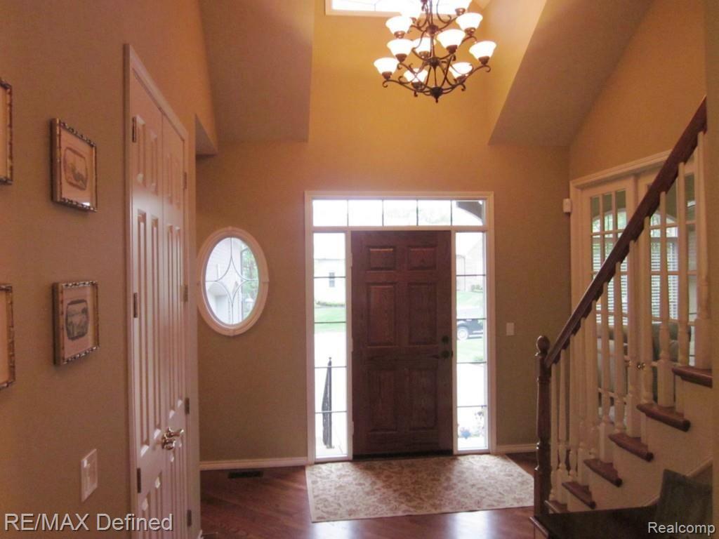 2670 Monarch Court Rochester, MI 48306 - Photo 24 of 36