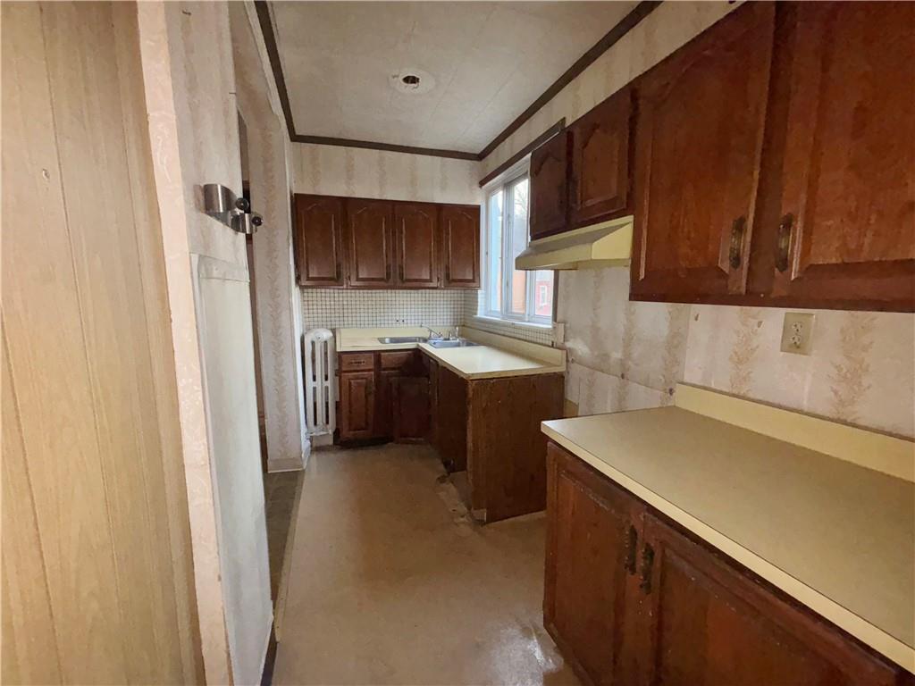 510 3rd Street Pitcairn, PA 15140 - Photo 3 of 10