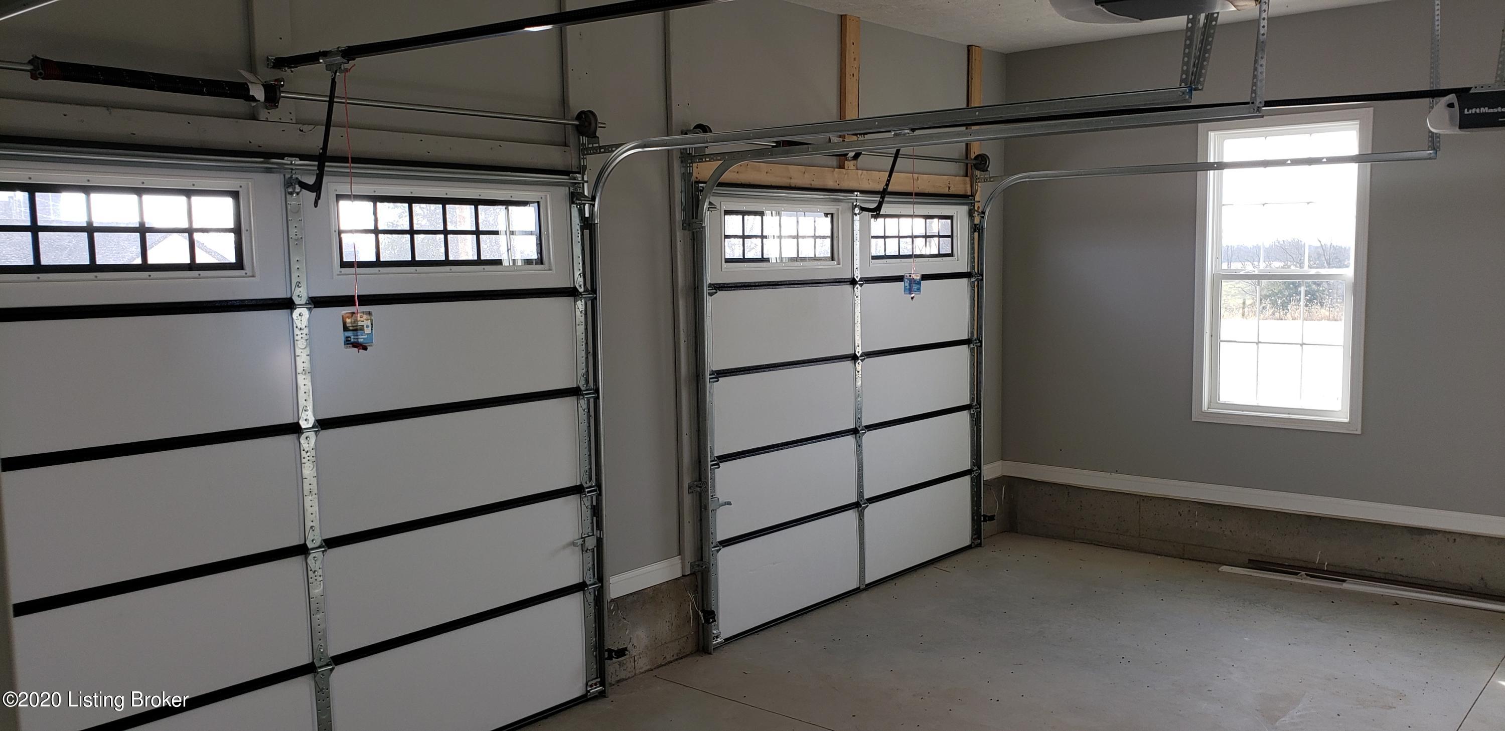3230 Stringtown Road Bardstown, KY 40004 - Photo 28 of 36 3230 garage