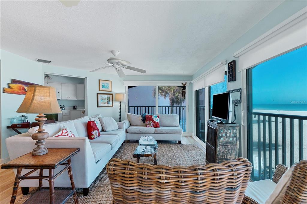 1336 Benjamin Franklin Drive, Unit F2 Sarasota, FL 34236 - Photo 16 of 41