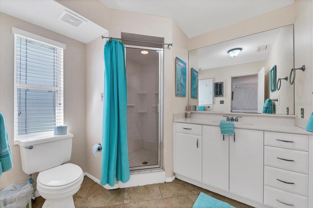 1336 Benjamin Franklin Drive, Unit F2 Sarasota, FL 34236 - Photo 20 of 41