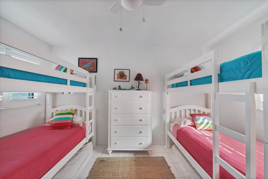 1336 Benjamin Franklin Drive, Unit F2 Sarasota, FL 34236 - Photo 21 of 41