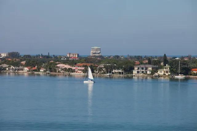 $8,000 | 1336 Benjamin Franklin Drive, Unit F2, Sarasota, FL 34236