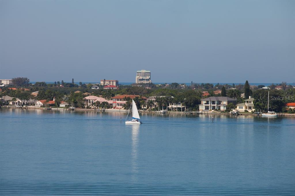 1336 Benjamin Franklin Drive, Unit F2 Sarasota, FL 34236 - Photo 40 of 41