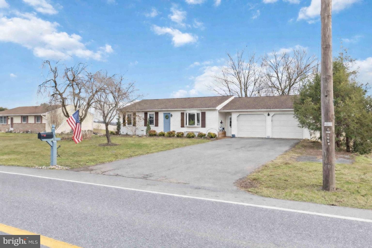 8261 Elizabethtown Road Elizabethtown, PA 17022 - Photo 3 of 27
