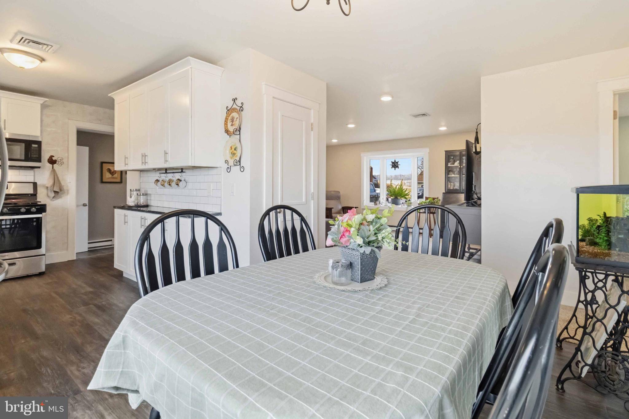 8261 Elizabethtown Road Elizabethtown, PA 17022 - Photo 10 of 27