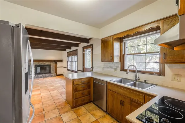 $300,000 | 4016 East Red Bridge Road, Kansas City, MO 64137