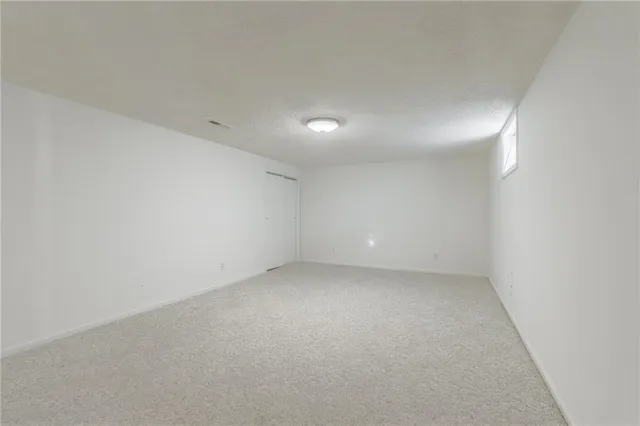 $300,000 | 4016 East Red Bridge Road, Kansas City, MO 64137