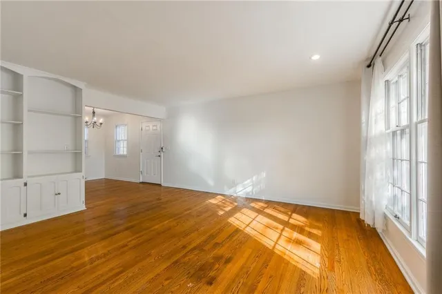 $300,000 | 4016 East Red Bridge Road, Kansas City, MO 64137