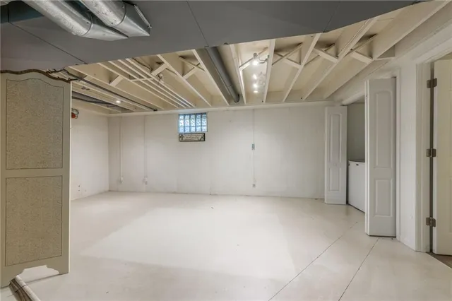 $300,000 | 4016 East Red Bridge Road, Kansas City, MO 64137