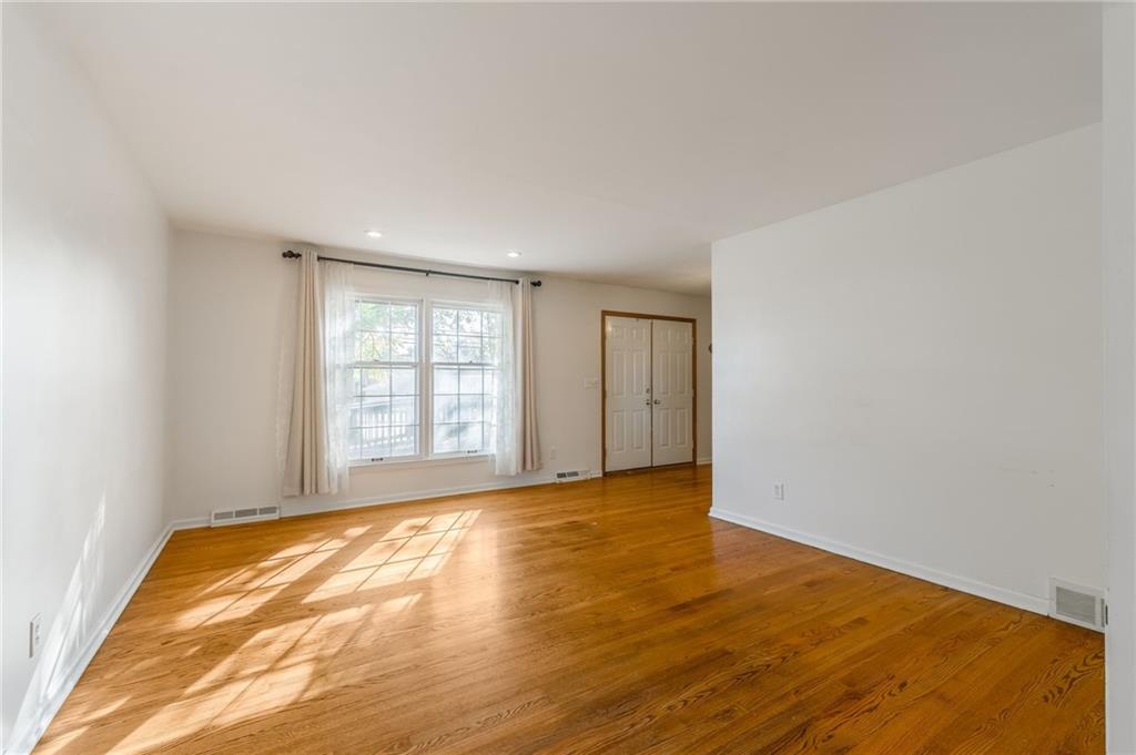 4016 East Red Bridge Road Kansas City, MO 64137 - Photo 10 of 54