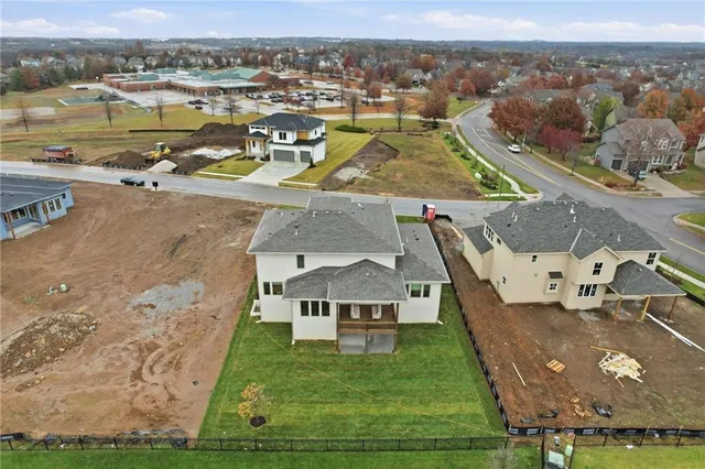 $930,730 | 21913 West 99th Terrace, Lenexa, KS 66220